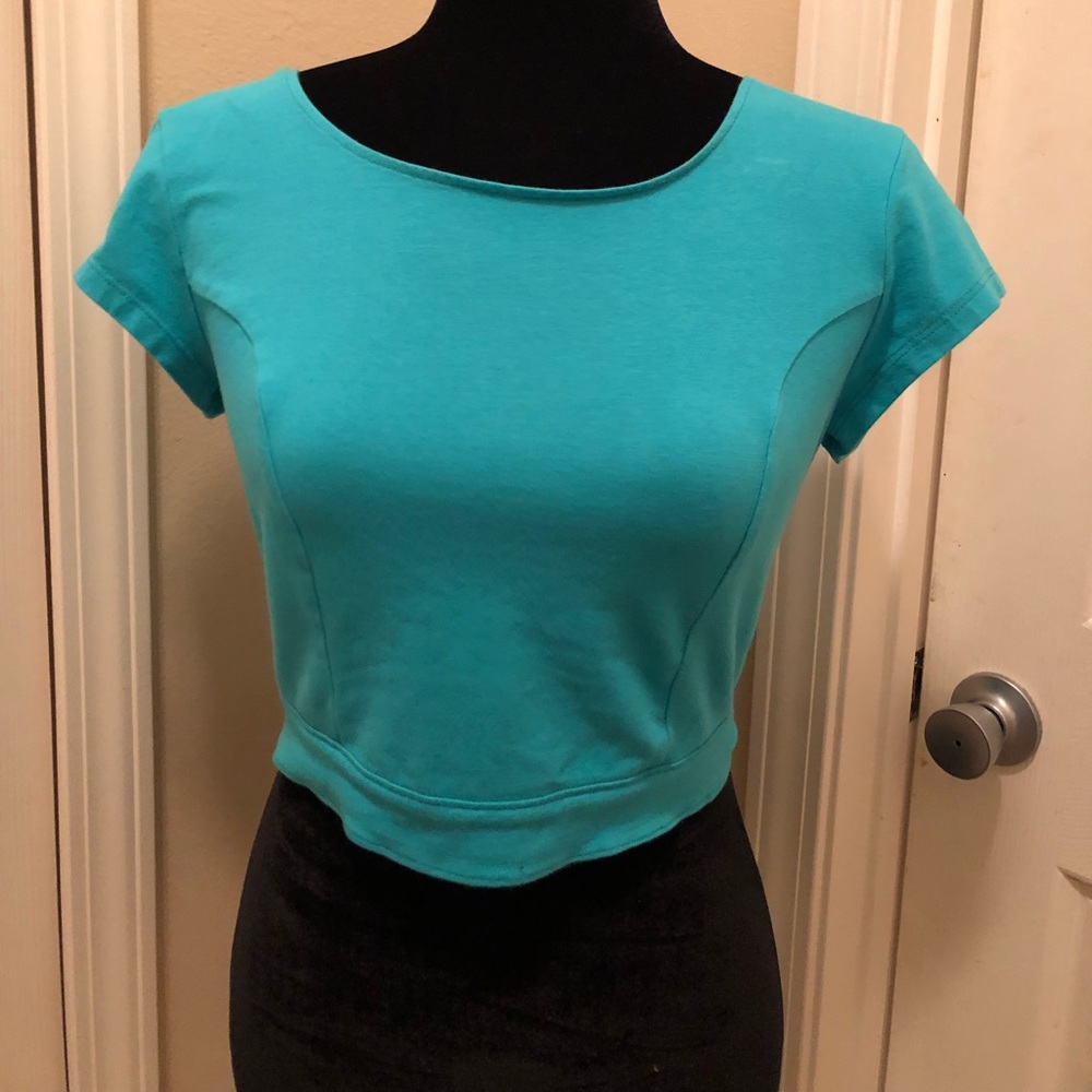 Sexy backless crop too